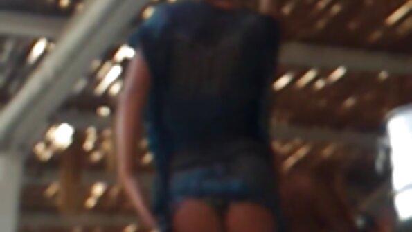 Η Keira Croft παίρνει ένα μεγάλο όμορφο αρσενικό ραβδί στο μουνί της